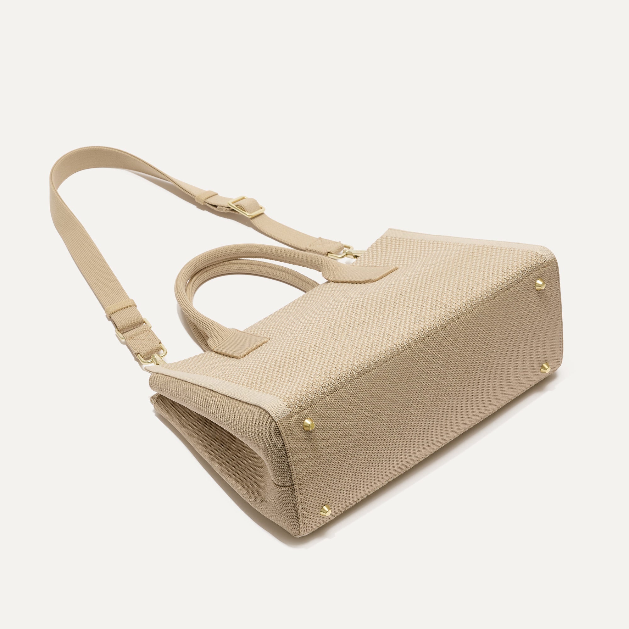 The Classic Handbag - Soft Sesame